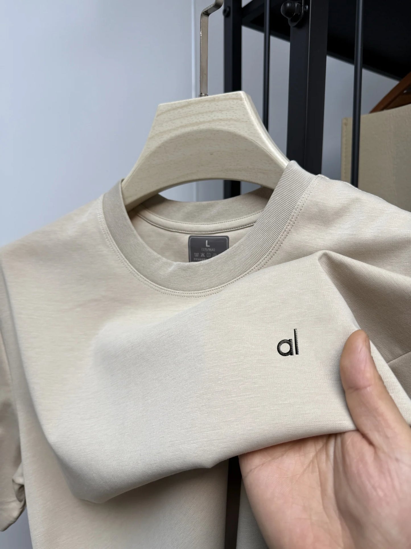 Men’s High-End Seamless T-Shirt